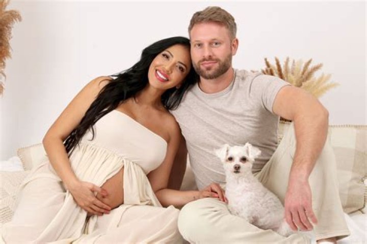 '90 Day Fiancé' Star Confirms Pregnancy