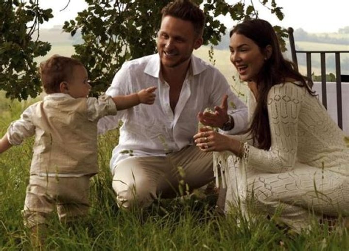 'Bachelor' Star Jen Saviano Is Expecting Her First Child