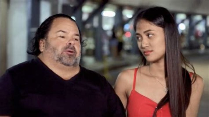 90 Day Fiance: Is Rose Vega Engaged to A Woman?