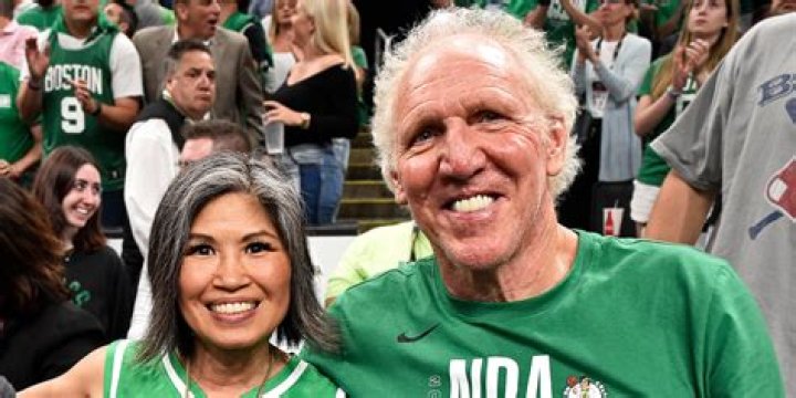 A Famous Celebrity Wife, Lori Matsuoka Is Living A Blissful Married Life With Her Long Term Husband, Bill Walton, A Retired Basketball Player