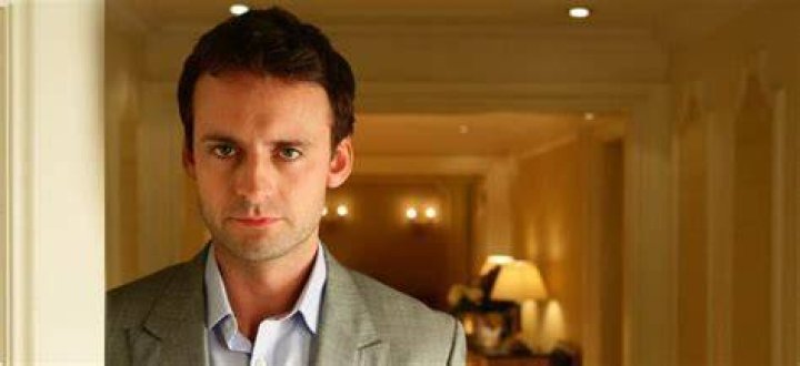Actor Callum Blue’s from “Smallville” Wiki: Gay, Wife, Dating, “Grey’s Anatomy”, Family
