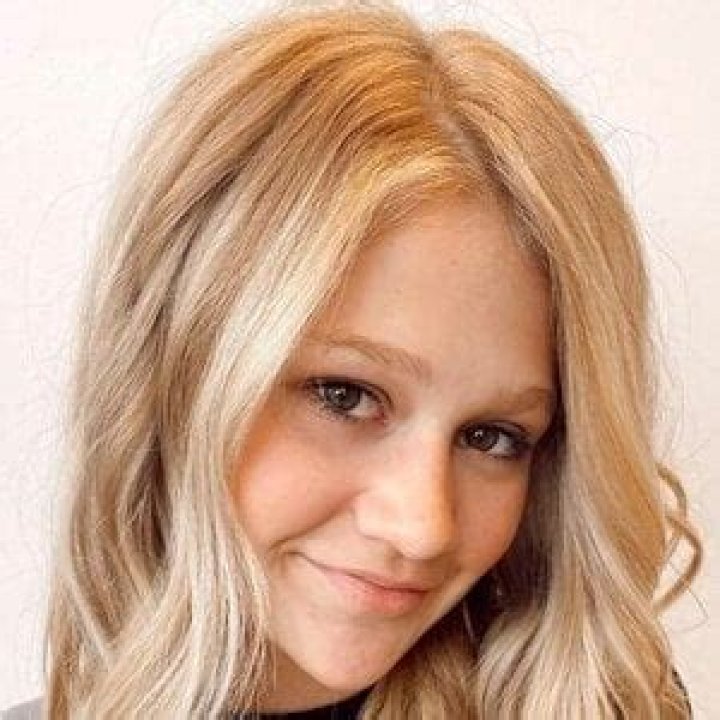 Addie Weems - Age, Family, Bio