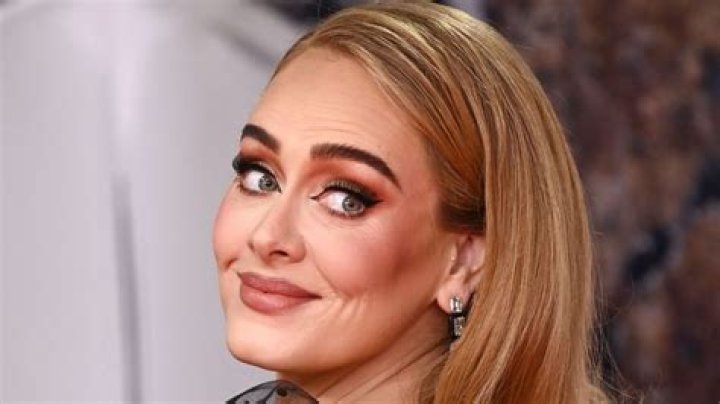 Adele Net Worth : Lifestyle & Career