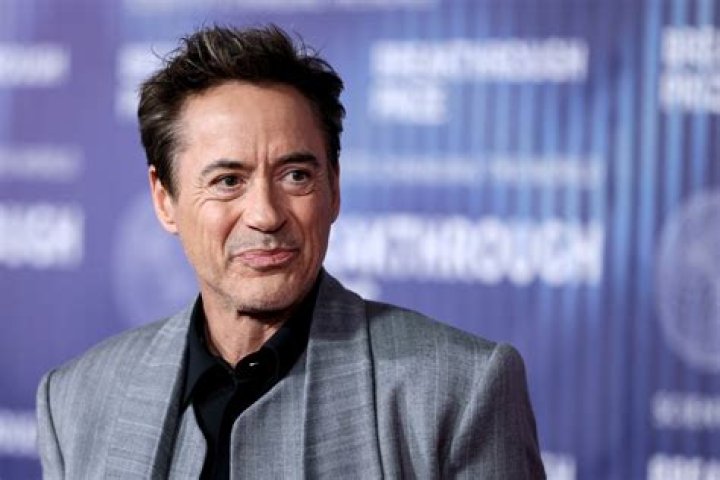 Affair with Robert Downey Jr., Eye Injury, Net Worth