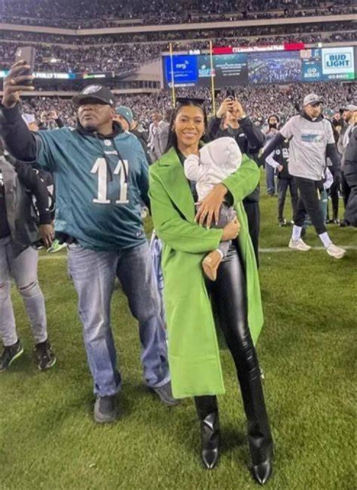 Aj Brown’s Girlfriend From New Orleans, Eagles Receiver Has A Daughter