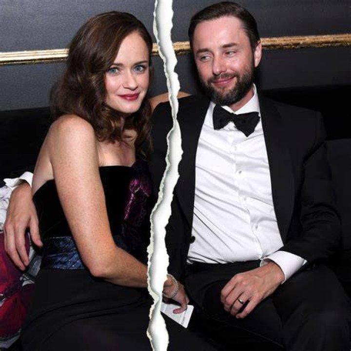 Alexis Bledel & Vincent Kartheiser are engaged, she’s flashing a ‘huge’ rock