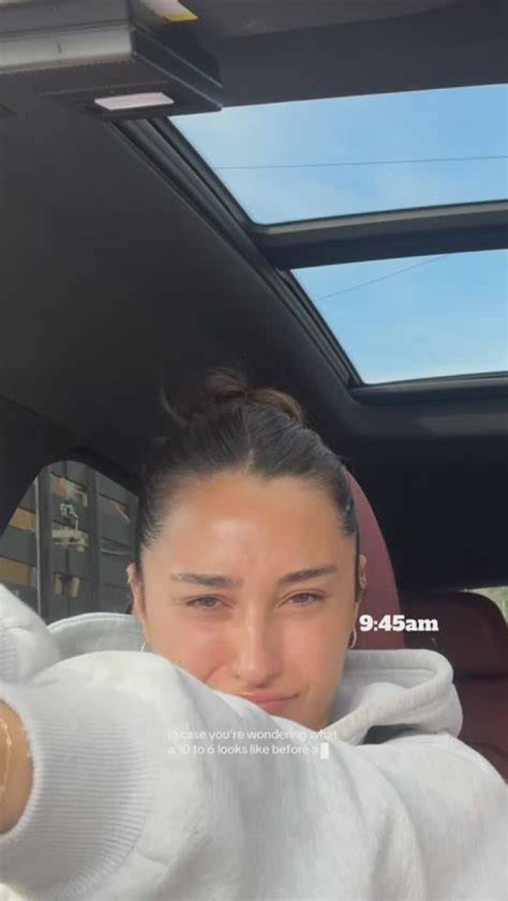 Alexis Elliott - Age, Family, Bio