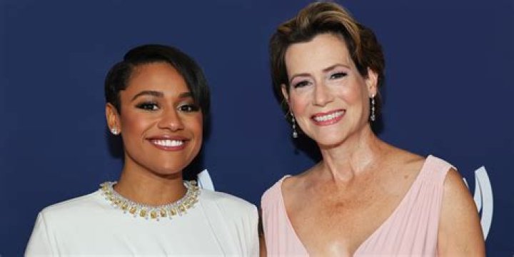 All About Gina Debose, Ariana Debose Mother