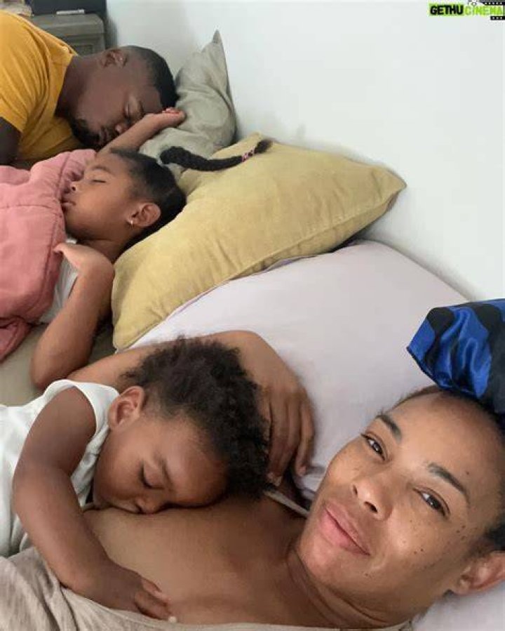 Angela Lewis - Age, Family, Bio