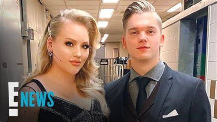 Another YouTuber got robbed! Makeup artist Nikkie Tutorials and fiance robbed at Gunpoint. What is her net worth?