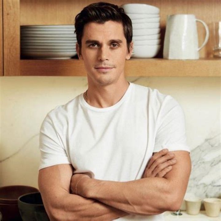 Antoni Porowski Height, Age, Boyfriend, Biography, Wiki, Net Worth