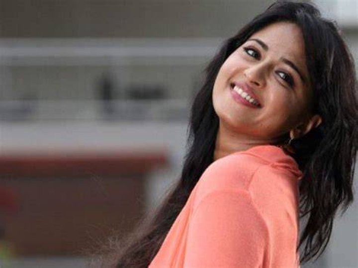Anushka Shetty - Age, Family, Bio
