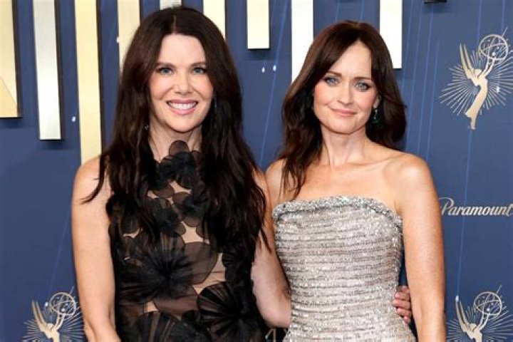 Are Gilmore Girls stars Lauren Graham and Alexis Bledel still friends?