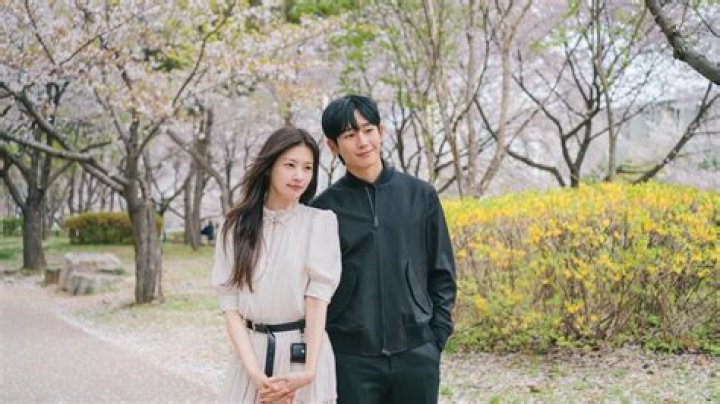 Are Korean Superstars Jung So-min And Kim Hyun-Joong Dating Each Other? Find Out Their Relationship Status