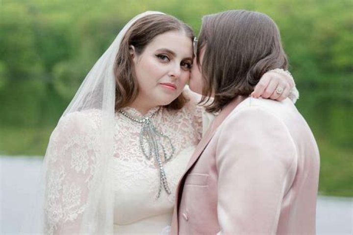 Beanie Feldstein & Bonnie Chance Roberts’ wedding included custom Gucci and s’mores
