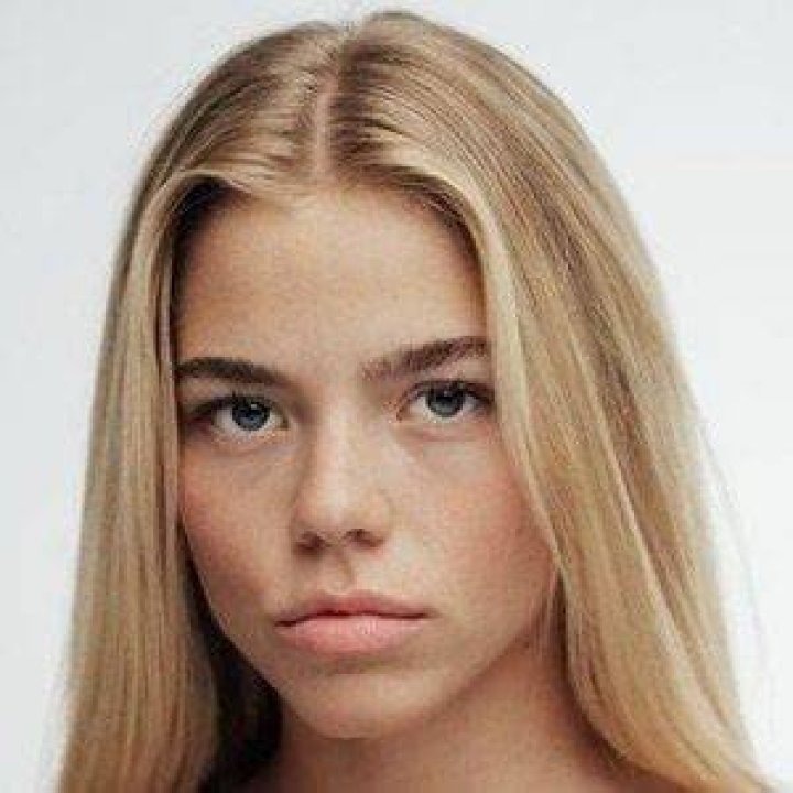beccamemes - Age, Family, Bio