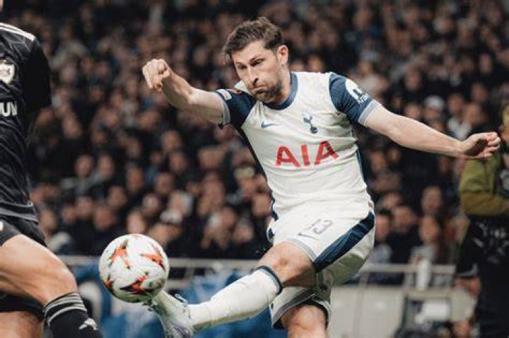 Ben Davies (Soccer Player) - Age, Family, Bio