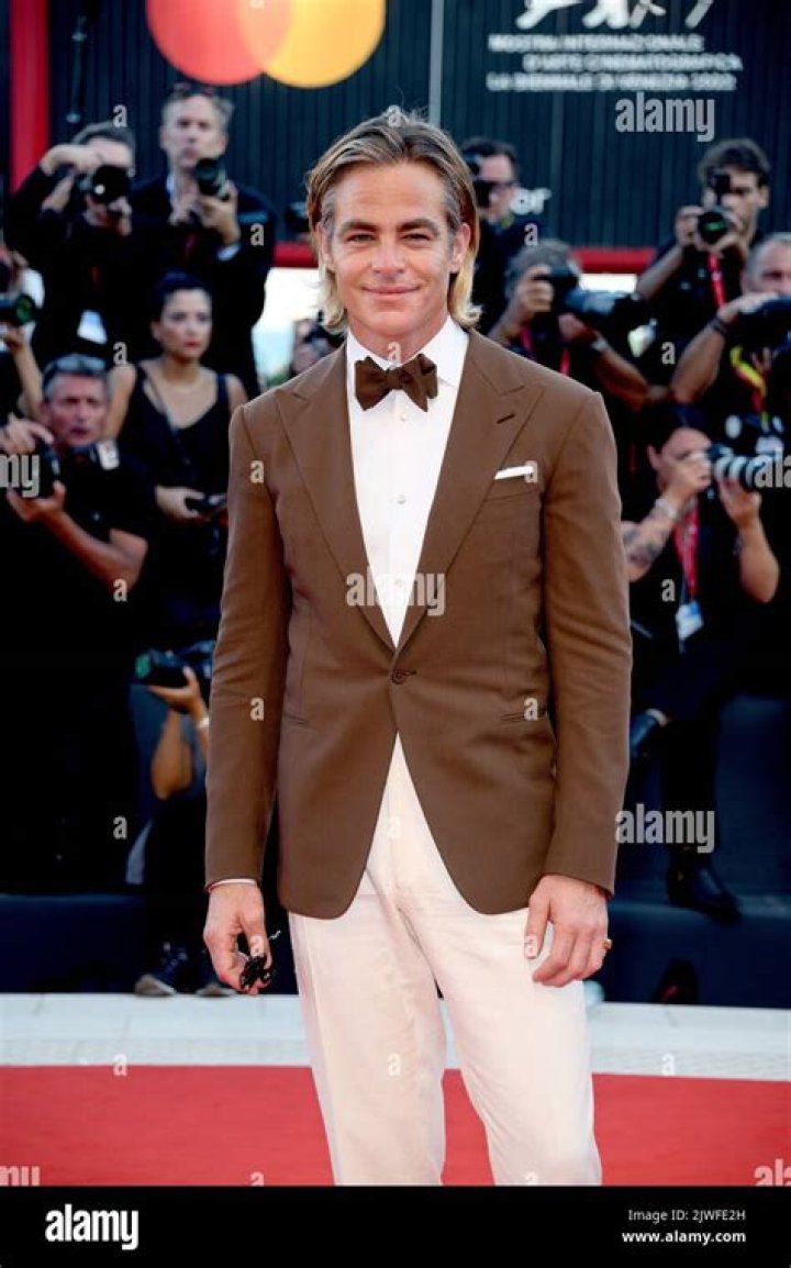 bitchy | A smiling Chris Pine arrives at the 79th Venice Film Festival