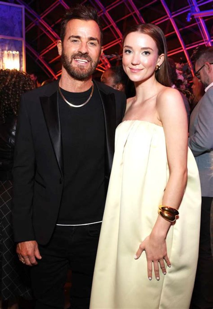 bitchy | Emma Stone and Justin Theroux leave the MET Gala afterparty separate