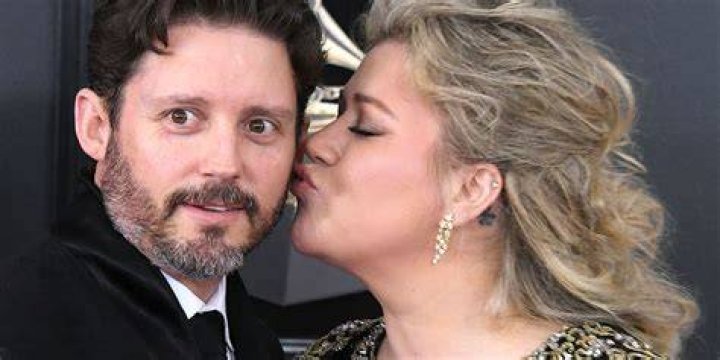 Brandon Blackstock’s wife, Kelly Clarkson says that she never felt sexually attracted to anybody before she met Brandon Blackstock!