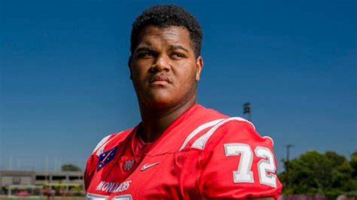 Brandon Carter (Football Player) - Age, Family, Bio