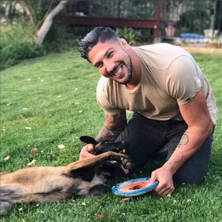 Brendan Schaub Pets - Celebrity Pets