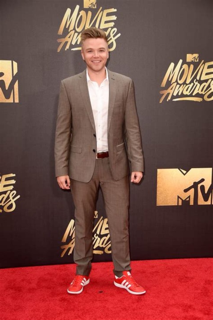Brett Davern Net Worth - Wiki, Age, Weight and Height, Relationships, Family, and More