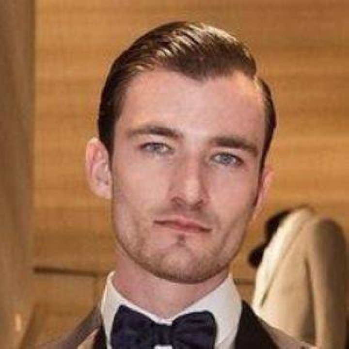 Brett Staniland - Age, Family, Bio