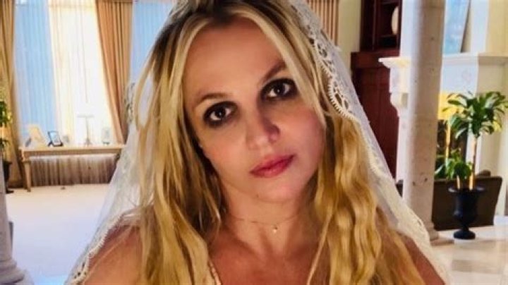 Britney Spears in 'Emergency Therapy' After Experiencing Miscarriage