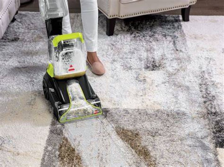 Can you put bleach in a Bissell carpet cleaner?
