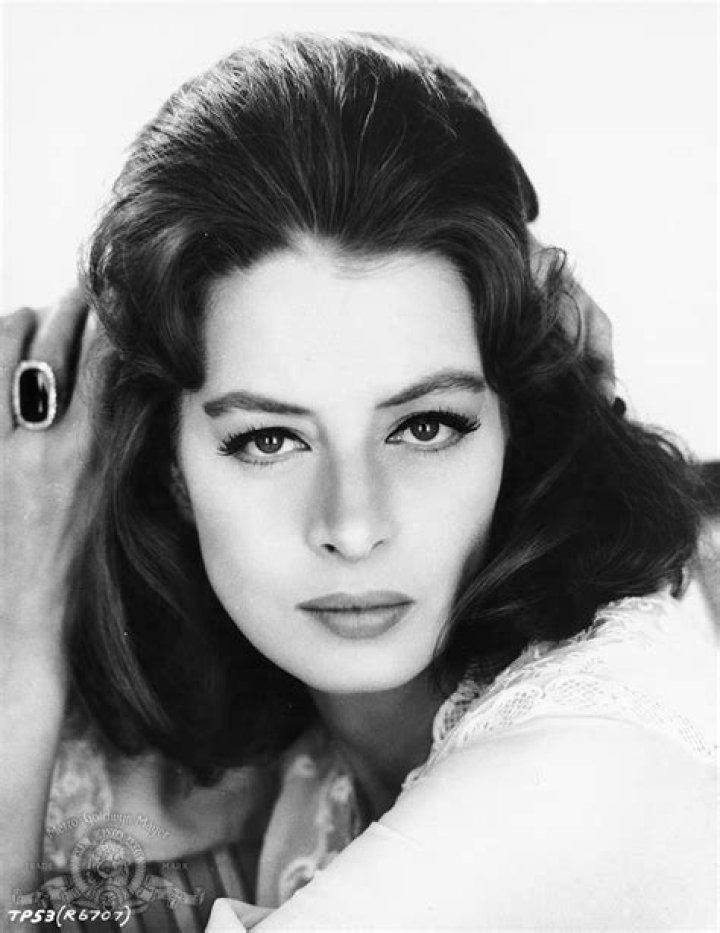 Capucine - Trivia, Family, Bio