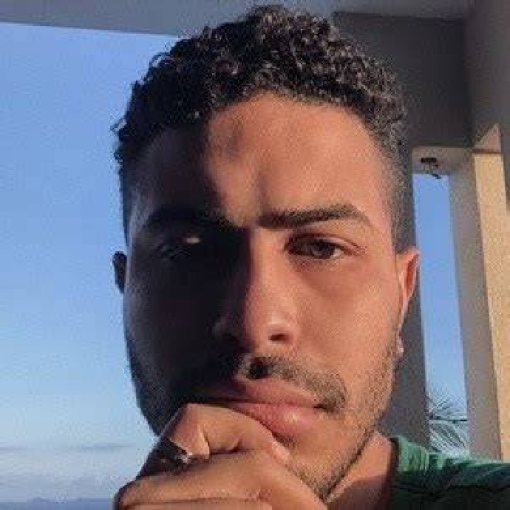 Carlos Emmanuel Calderon - Age, Family, Bio