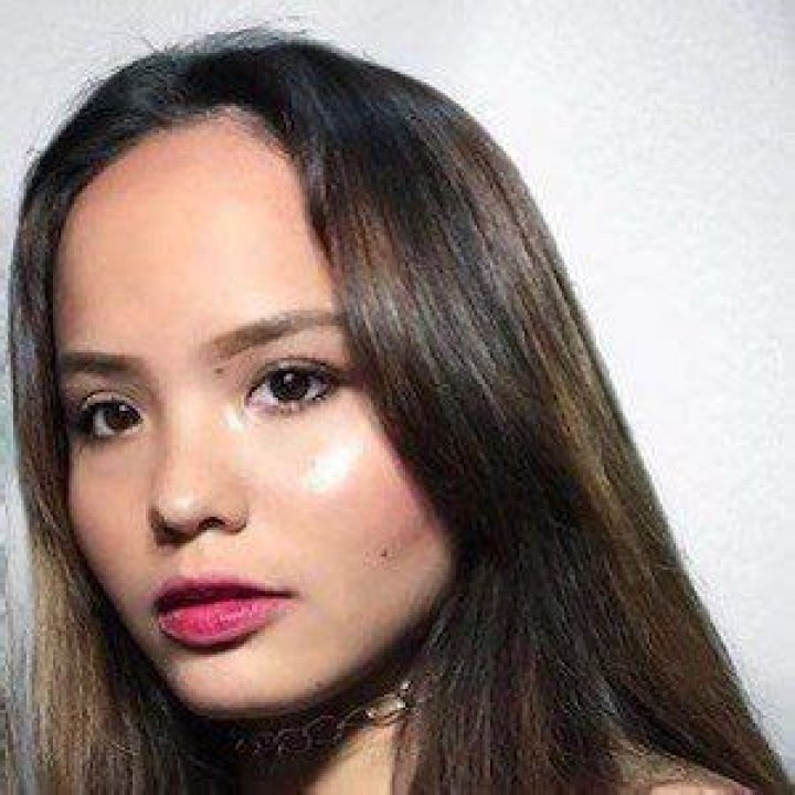 Carly Connell - Age, Family, Bio