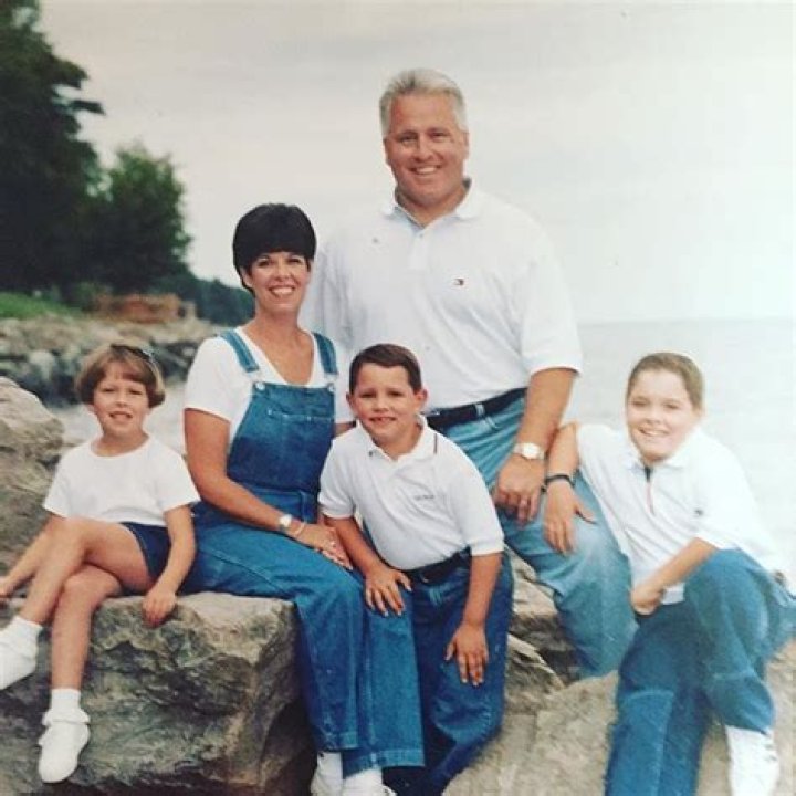 Casey Cott - Age, Family, Bio