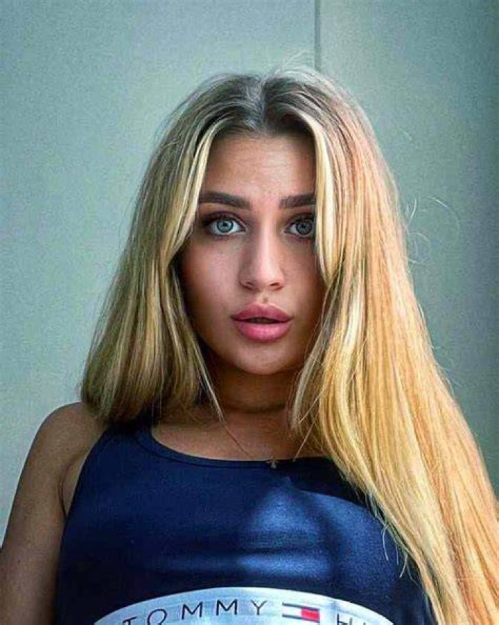 
Caylee Cresta Height, Weight, Net Worth, Age, Birthday, Wikipedia, Who, Nationality, Biography 