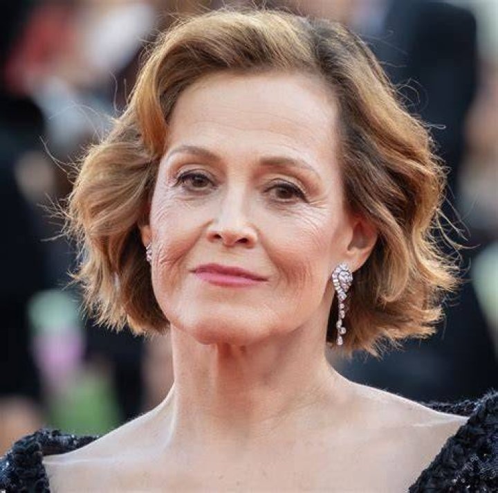 Celebrities who are 68 years old