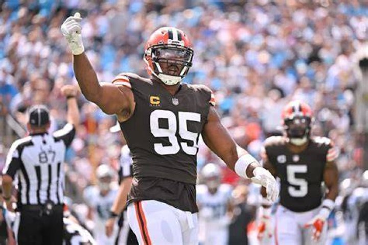 
Cleveland Browns’ Myles Garrett Hospitalized After Being Involved in Rollover Car Accident 