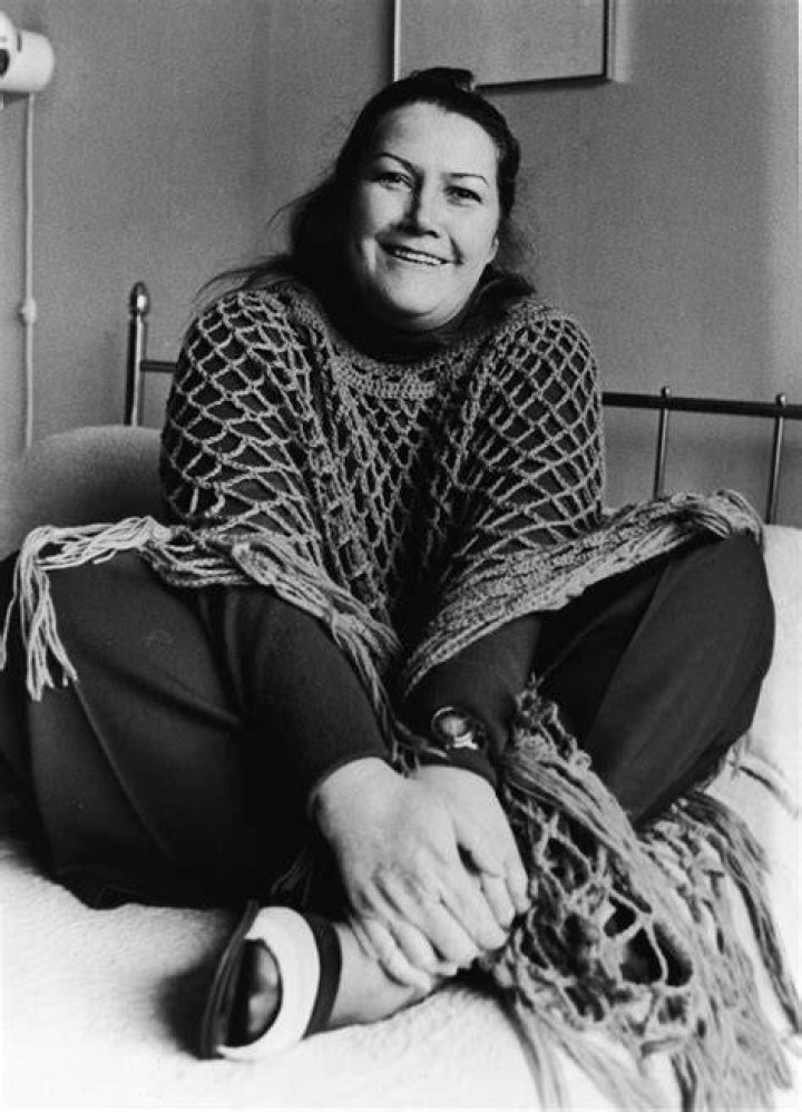 Colleen McCullough Net Worth - Wiki, Age, Weight and Height, Relationships, Family, and More