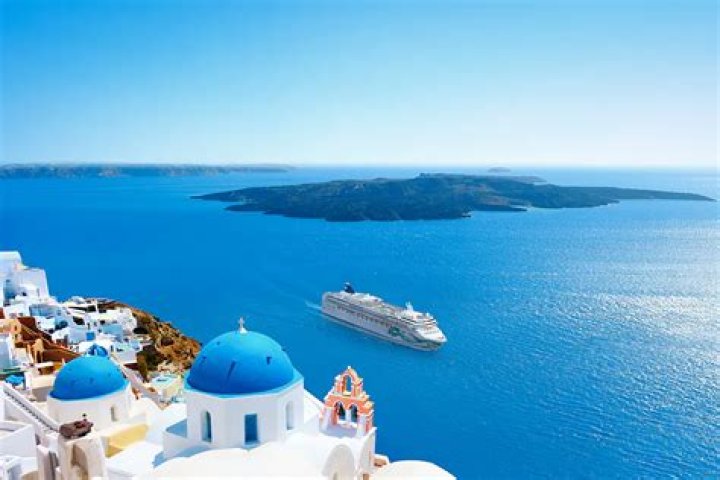Cruises to Shetland Islands: Cruises That Stop in the Shetland Islands