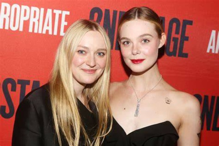 Dakota Fanning, 16: “I’m not that young little girl anymore”