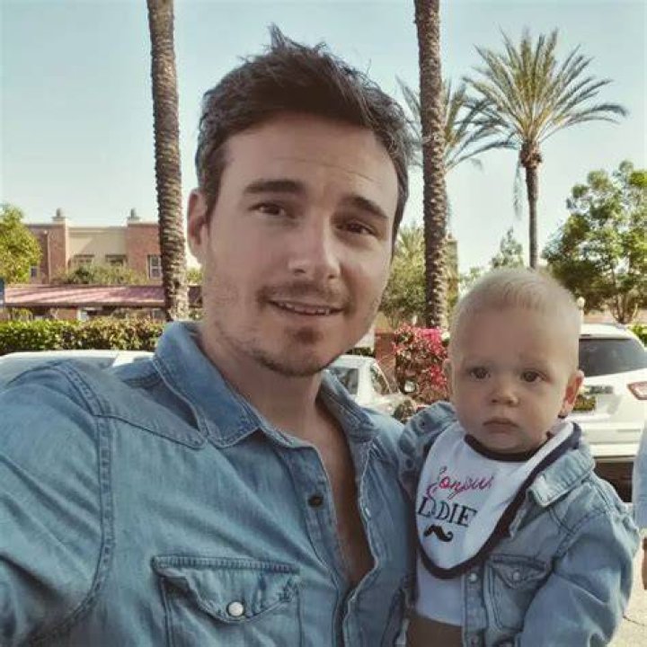 Daniel Bonjour - Age, Family, Bio