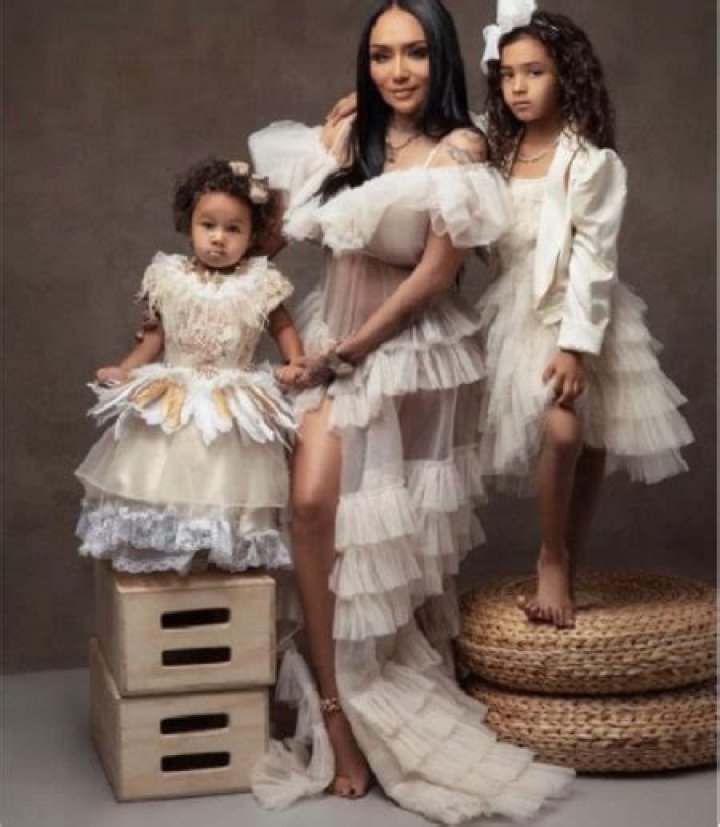 Daughter of Nia Guzman – Married Biography