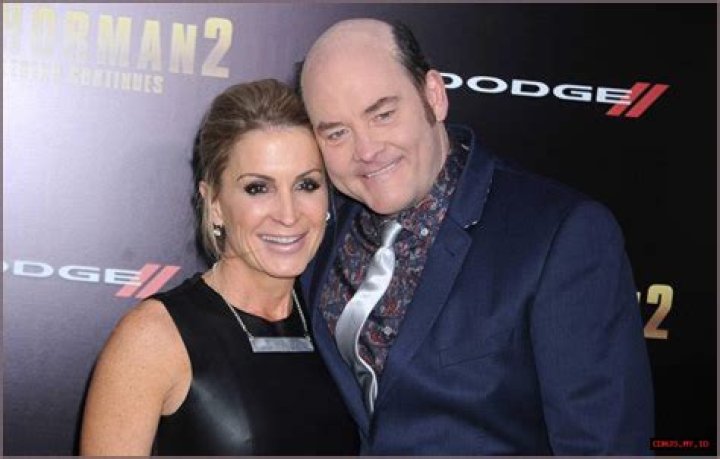 David Koechner and his wife Leigh Koechner divorce after 22 years of marriage and five children!