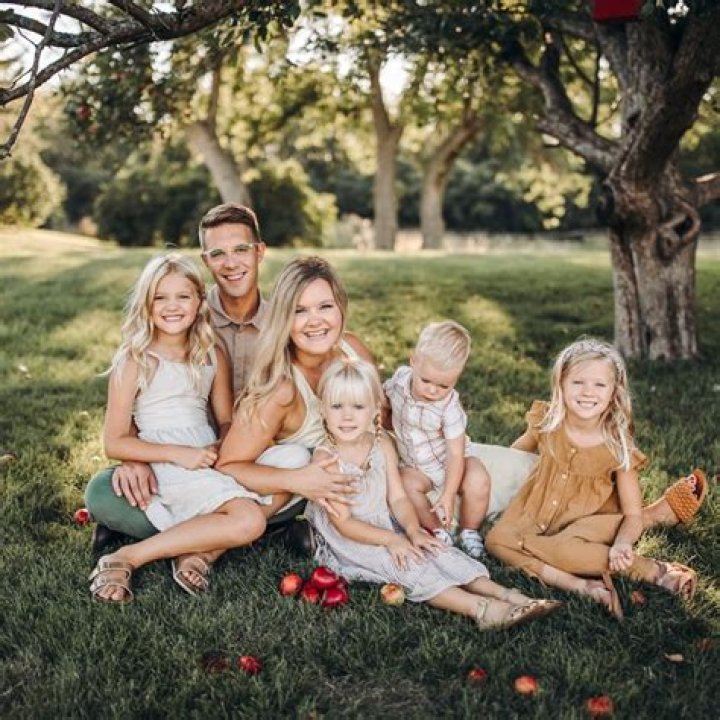 Debby Ryan's cute family photo looks 'AI-generated', say baffled fans