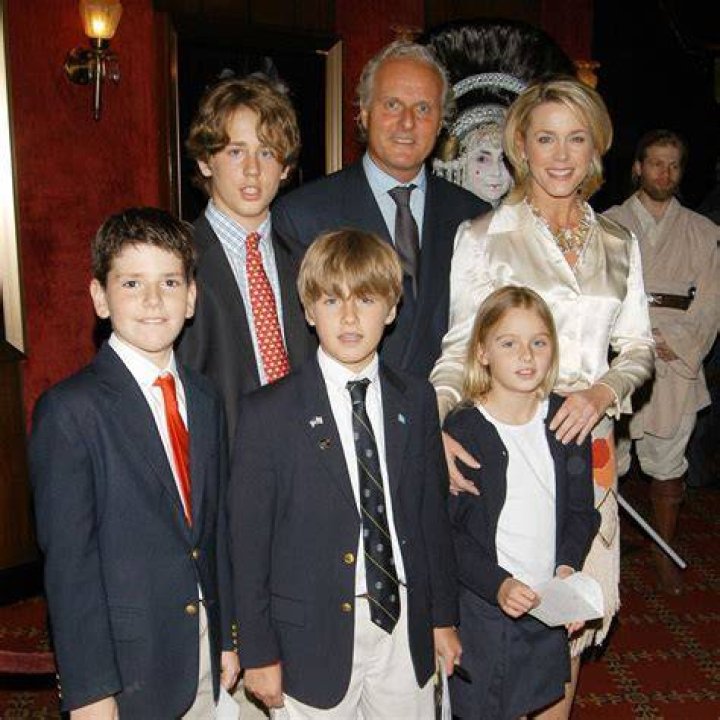 Deborah Norville - Age, Family, Bio
