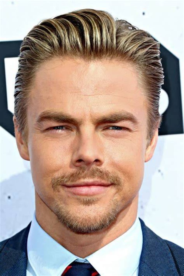 Derek Hough Height, Weight, Net Worth, Age, Wiki, Who, Instagram, Biography