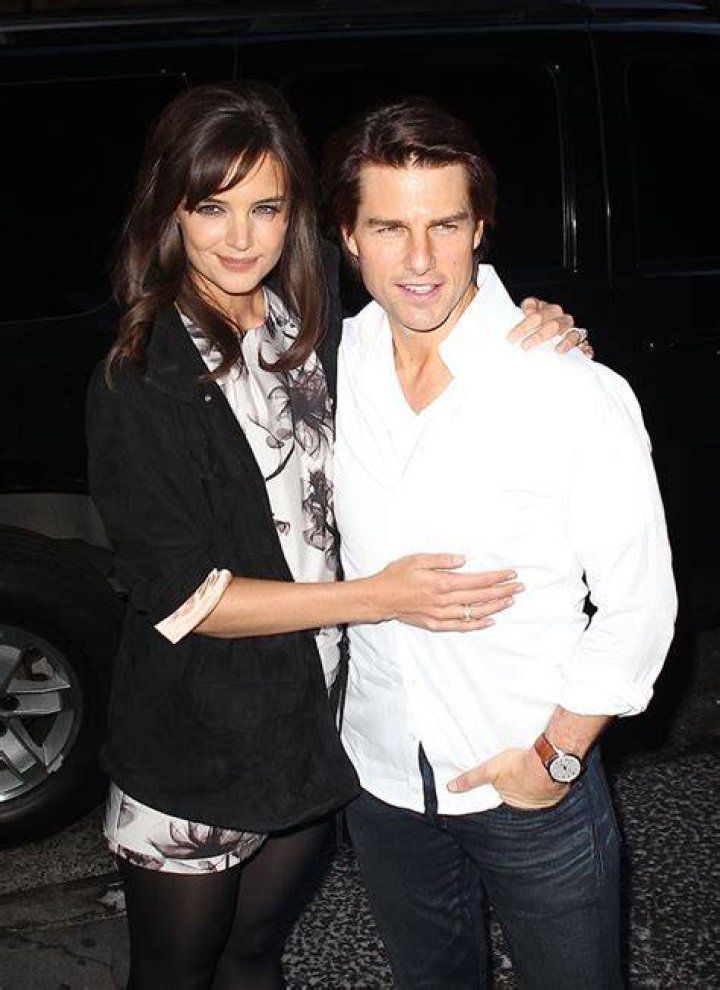 Did Katie Holmes divorce Tom Cruise to take Suri away from Scientology? (update)