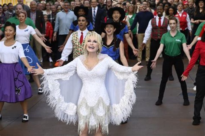 Dolly Parton 'dreamed' of having children but admits choice was blessing in disguise