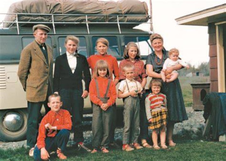Doug Yule - Age, Family, Bio