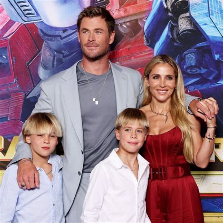 Elsa Pataky confirms to Hola Mag that she’s pregnant with twins